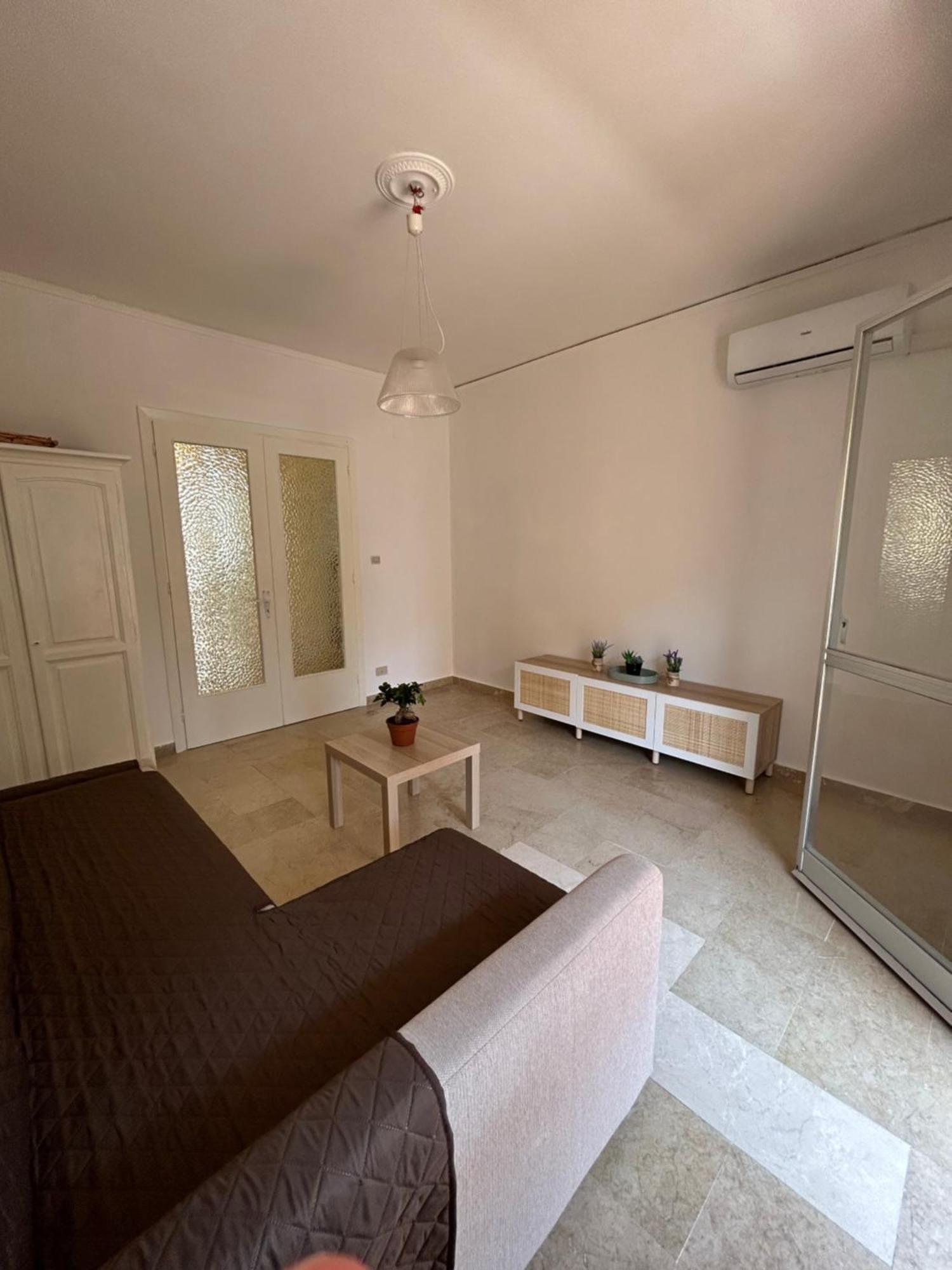 4 Country Side - Center Apartment *